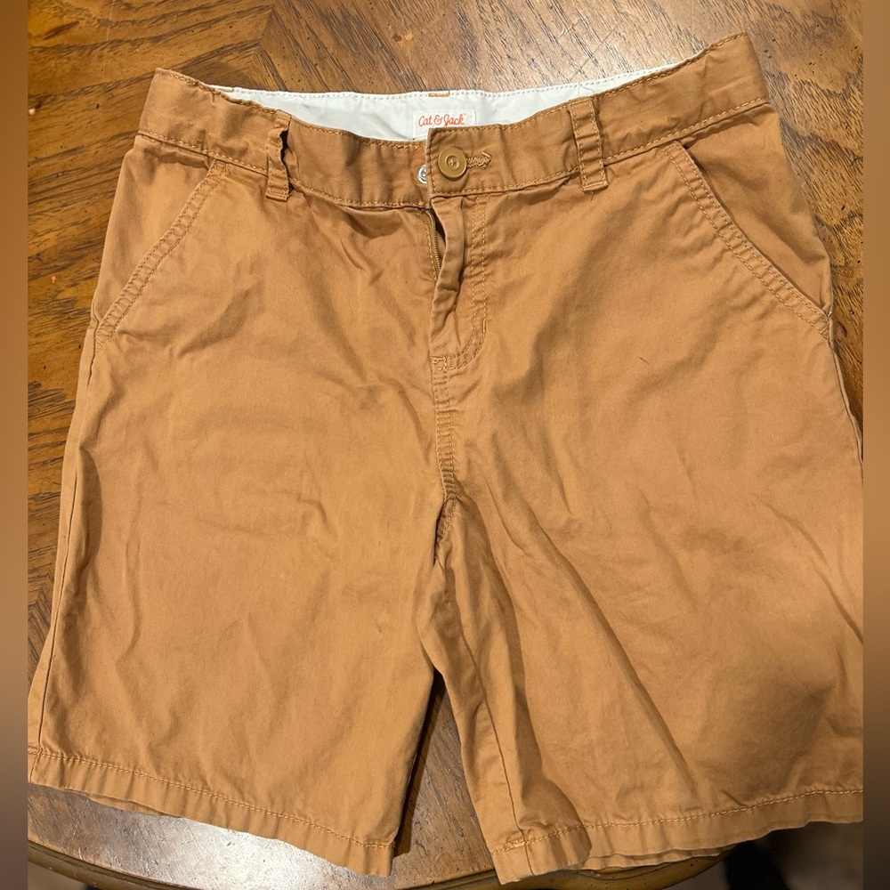 Boys Cat & Jack tan shorts size XL14